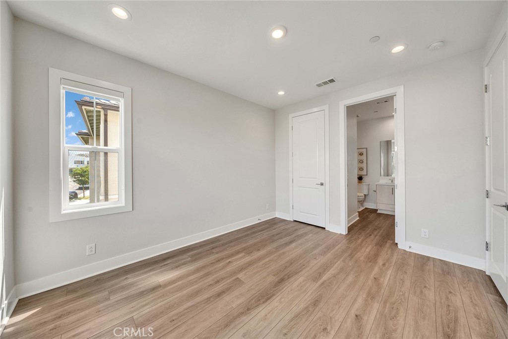 140 Walworth Property Photo 47