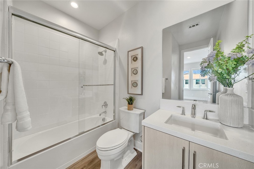 140 Walworth Property Photo 48