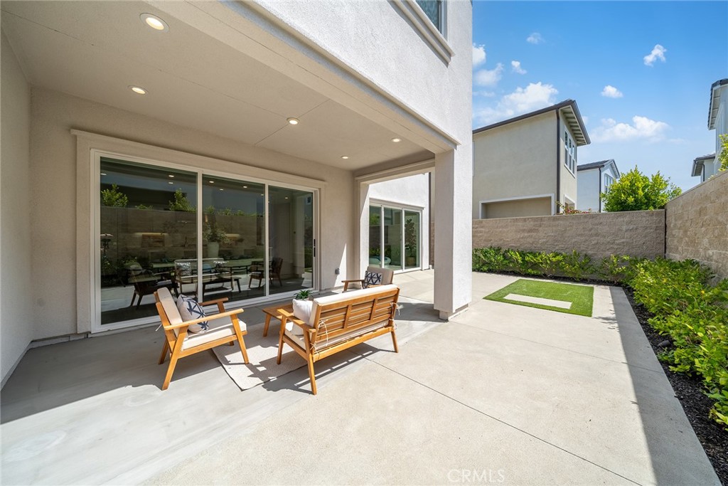 140 Walworth Property Photo 65