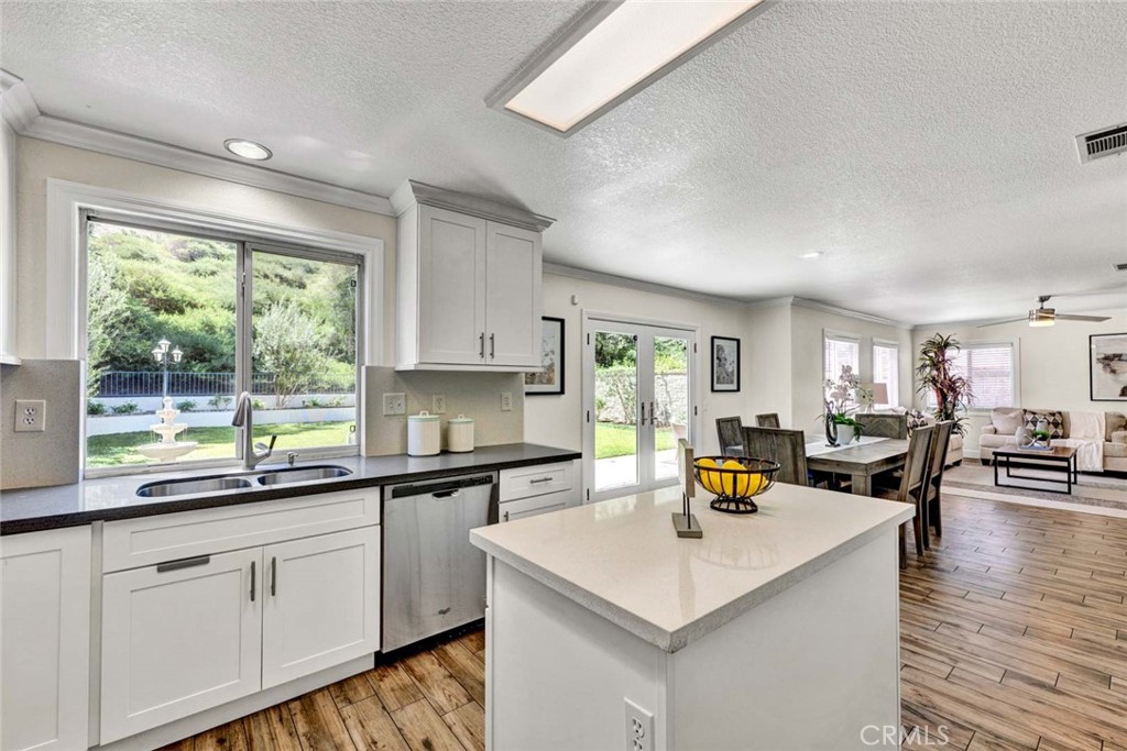 4165 Stone Mountain Dr. Property Photo 13