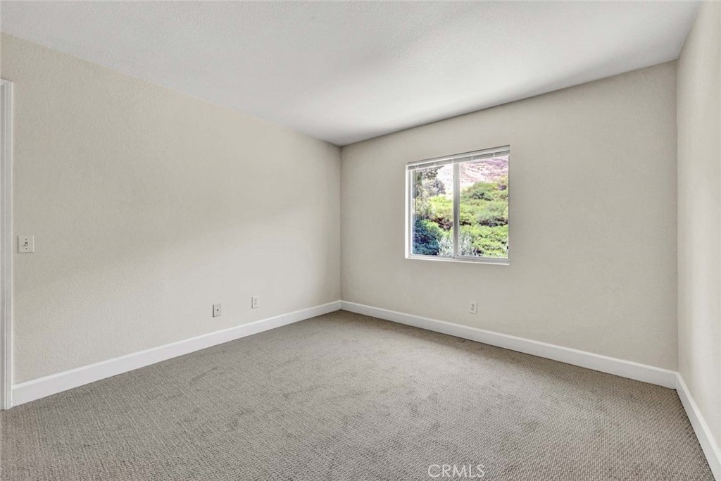 4165 Stone Mountain Dr. Property Photo 28