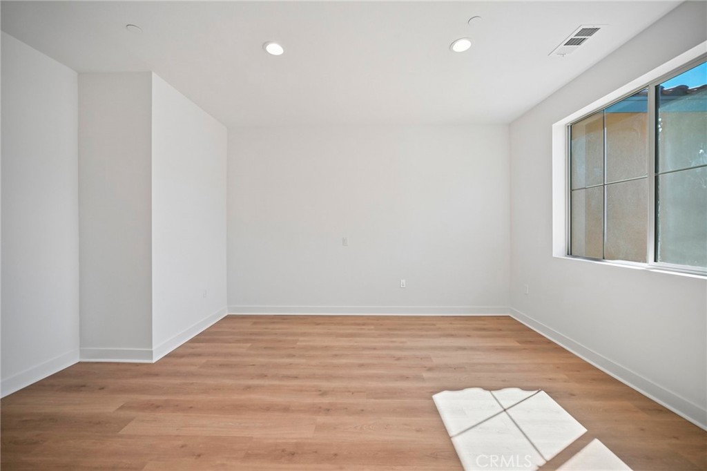 4065 Saddle Drive Property Photo 5
