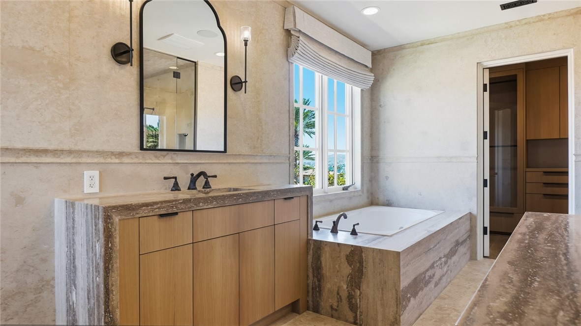 35 Shoreline Property Photo 13