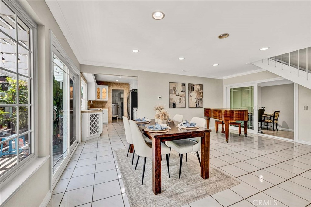 3841 Claremont St Property Photo 5