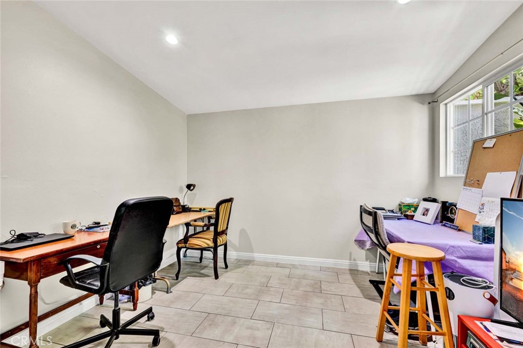 3841 Claremont St Property Photo 7