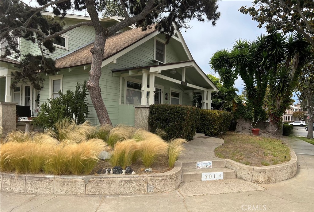 701 10th Property Photo 1