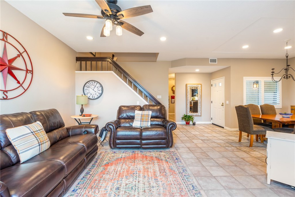 44 Pinzon Property Photo 3