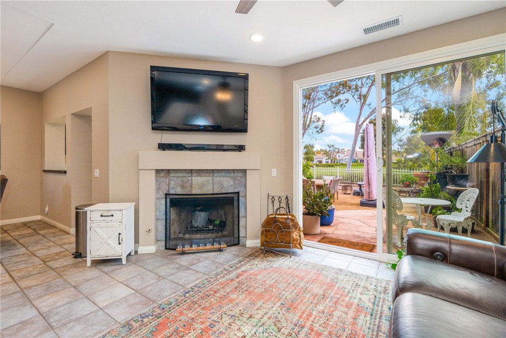 44 Pinzon Property Photo 4