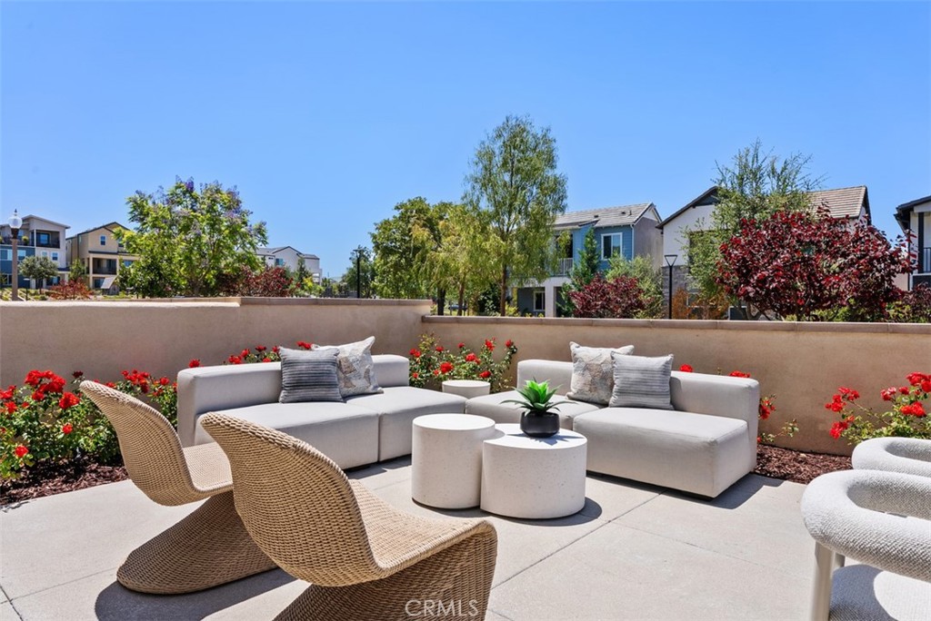 121 Bosal Property Photo 3