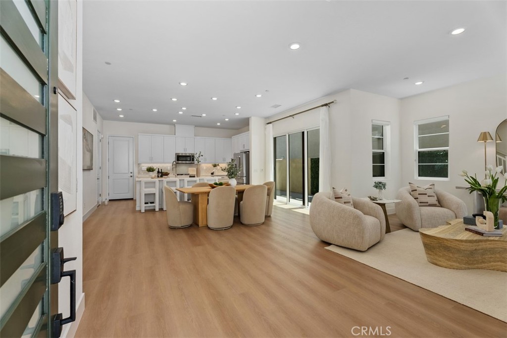 121 Bosal Property Photo 4