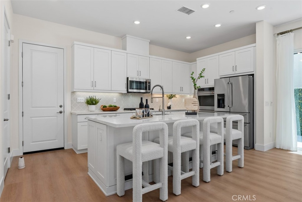 121 Bosal Property Photo 10