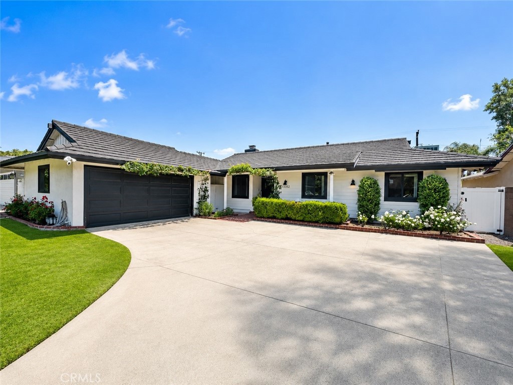 13352 Fairmont Way Property Photo 1
