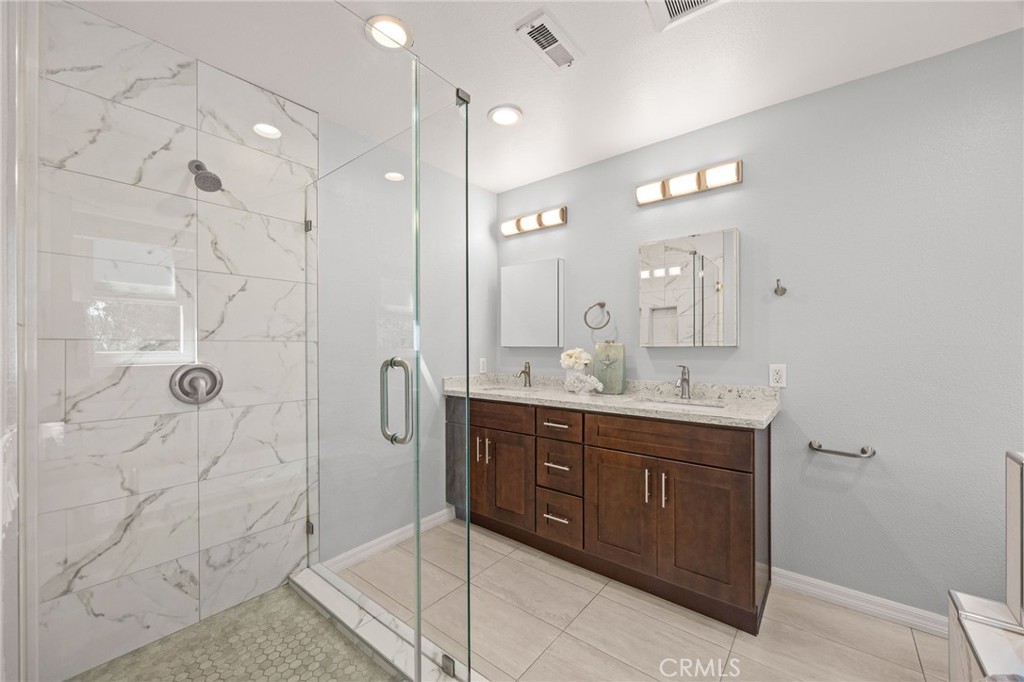 15 Bluecoat Property Photo 22