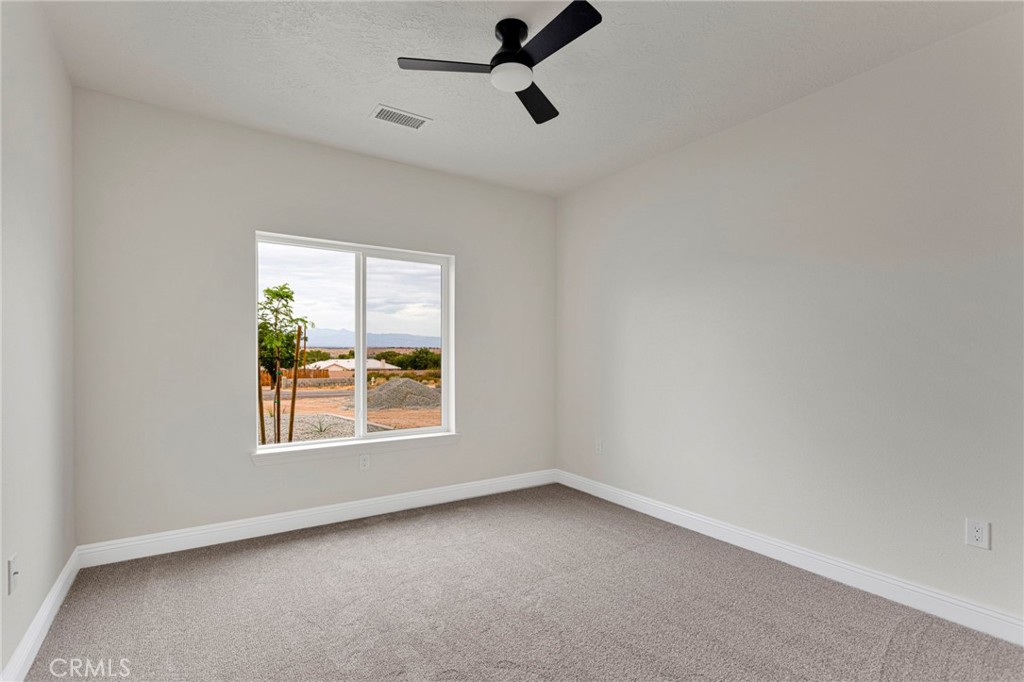 15561 Apple Valley Road Property Photo 38