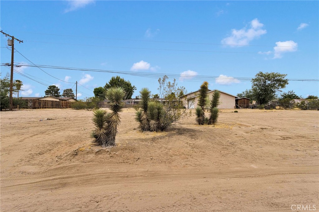 15561 Apple Valley Road Property Photo 46