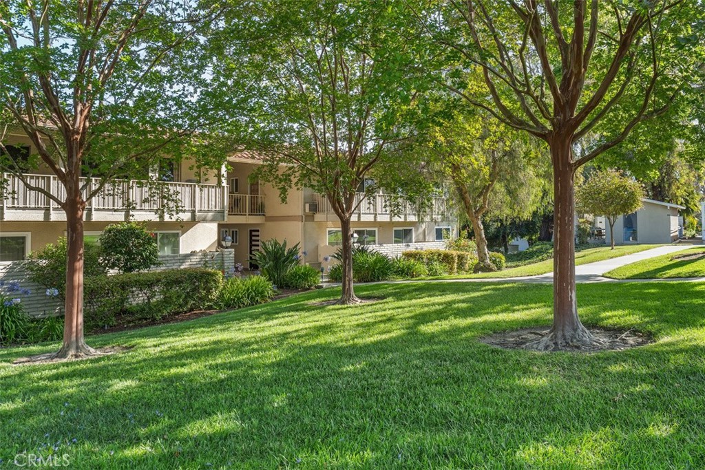 637 Avenida Sevilla C Property Photo 4