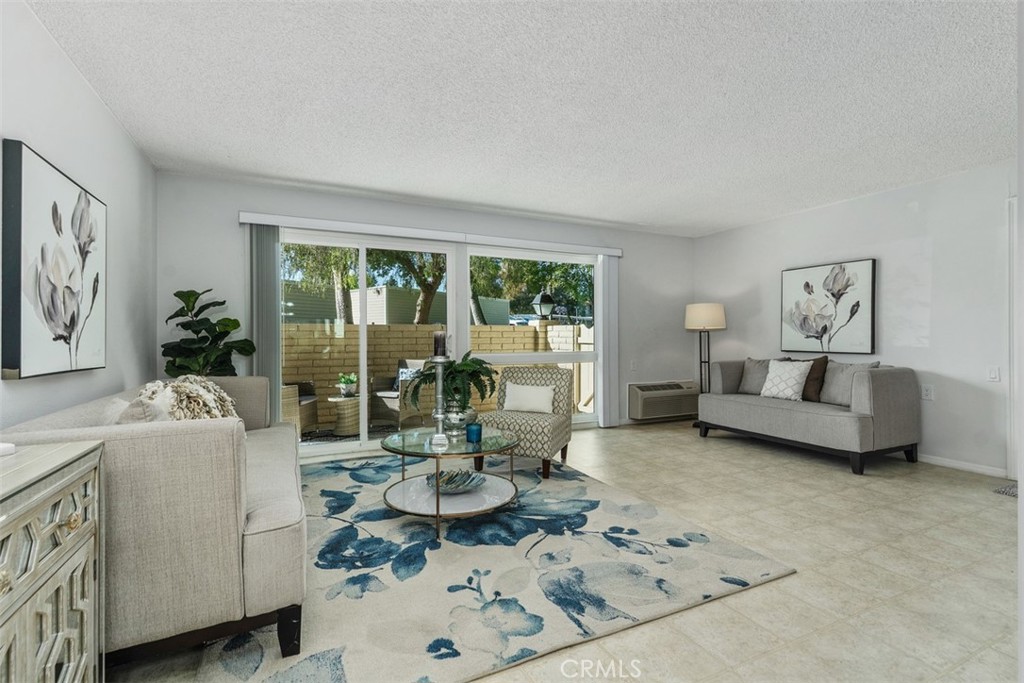 637 Avenida Sevilla C Property Photo 8
