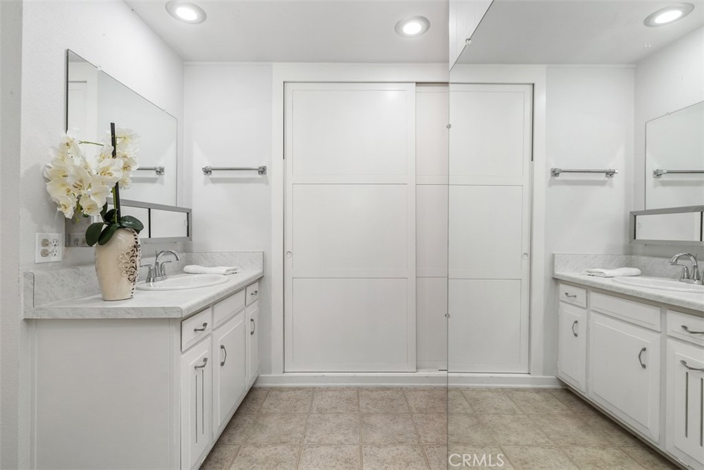 637 Avenida Sevilla C Property Photo 23