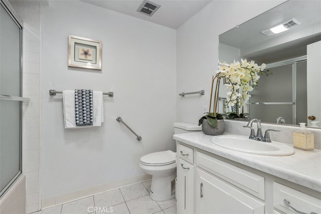 637 Avenida Sevilla C Property Photo 26
