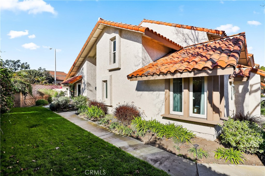 20981 Coastview Lane Property Photo 3