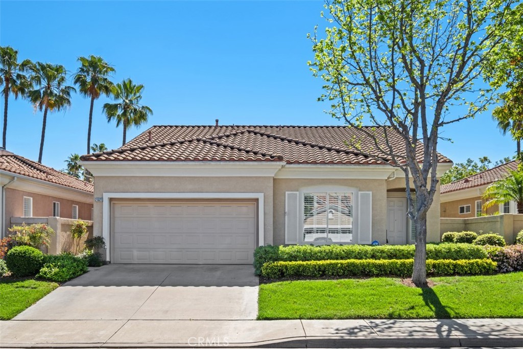 21522 Andorra Property Photo 1