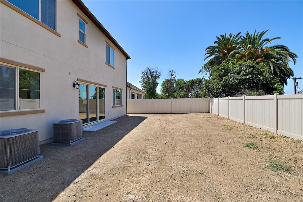 16009 Willows Court Property Photo 4