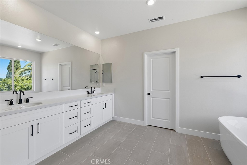 16009 Willows Court Property Photo 26