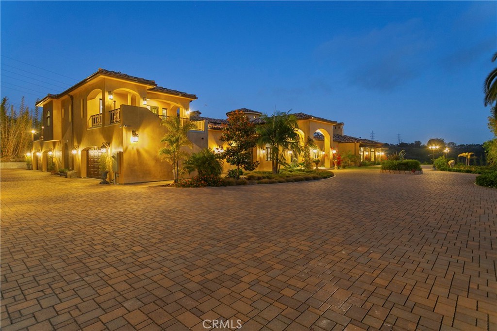 6884 Poco Lago Property Photo 5