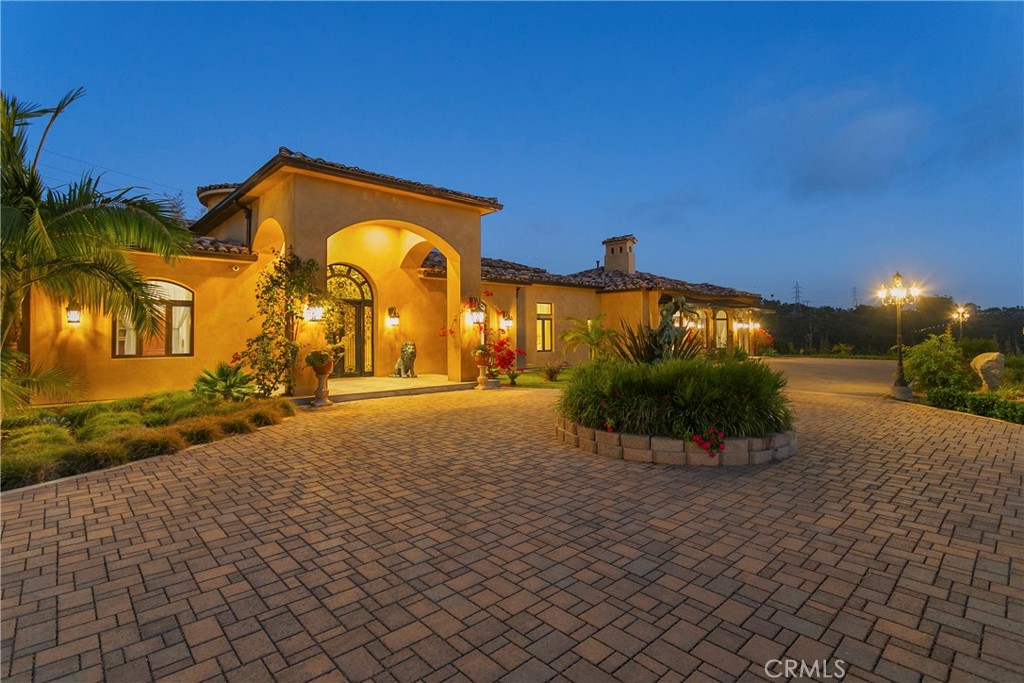 6884 Poco Lago Property Photo 8