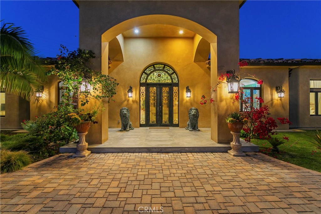 6884 Poco Lago Property Photo 9