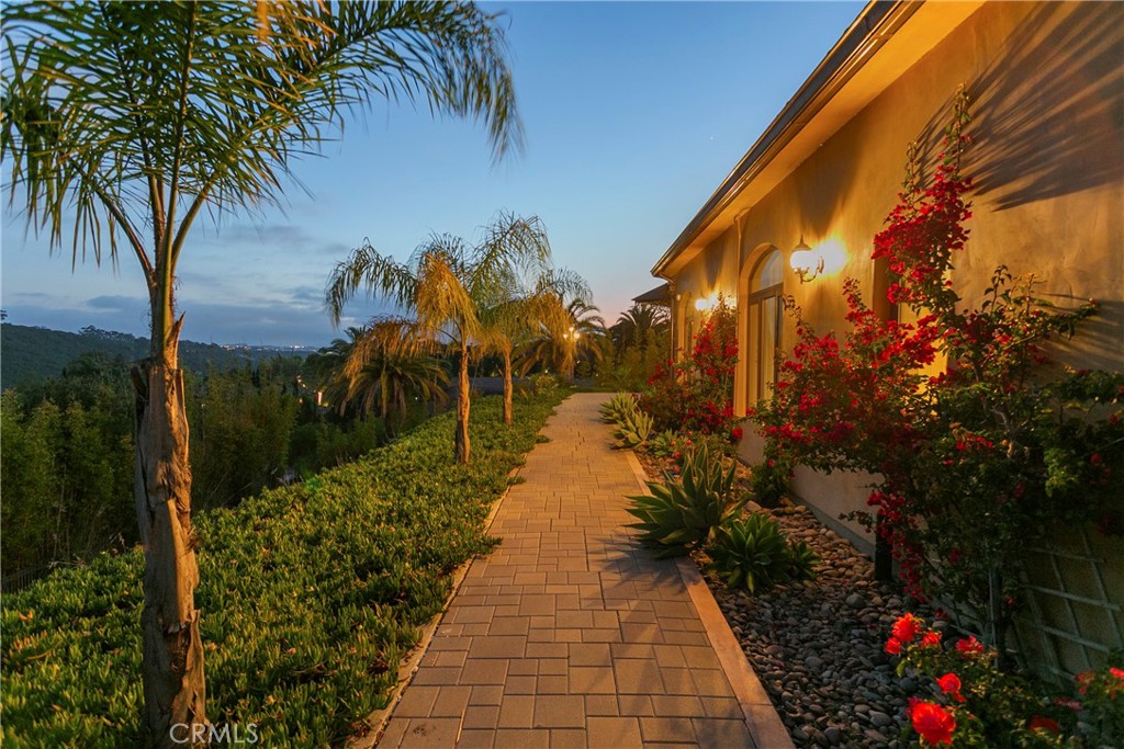 6884 Poco Lago Property Photo 10