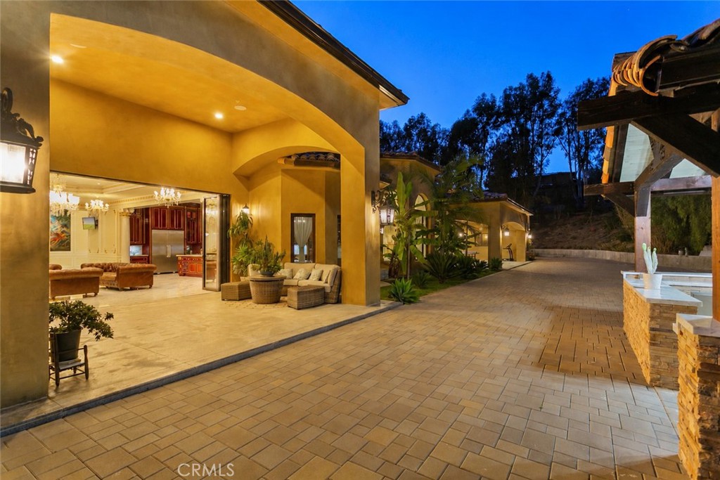 6884 Poco Lago Property Photo 11