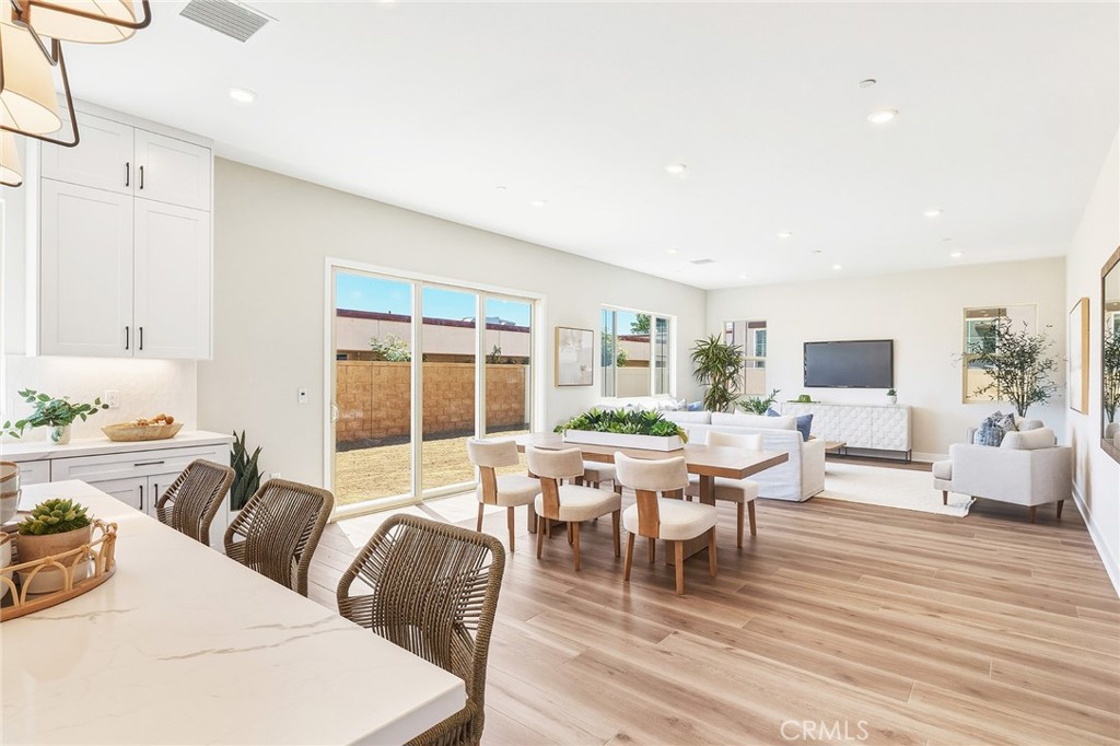 16022 Willows Court Property Photo 9