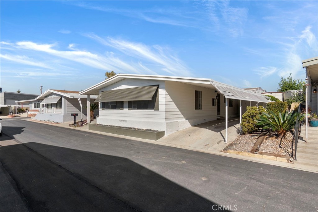 11730 Whittier Boulevard 55 Property Photo 5