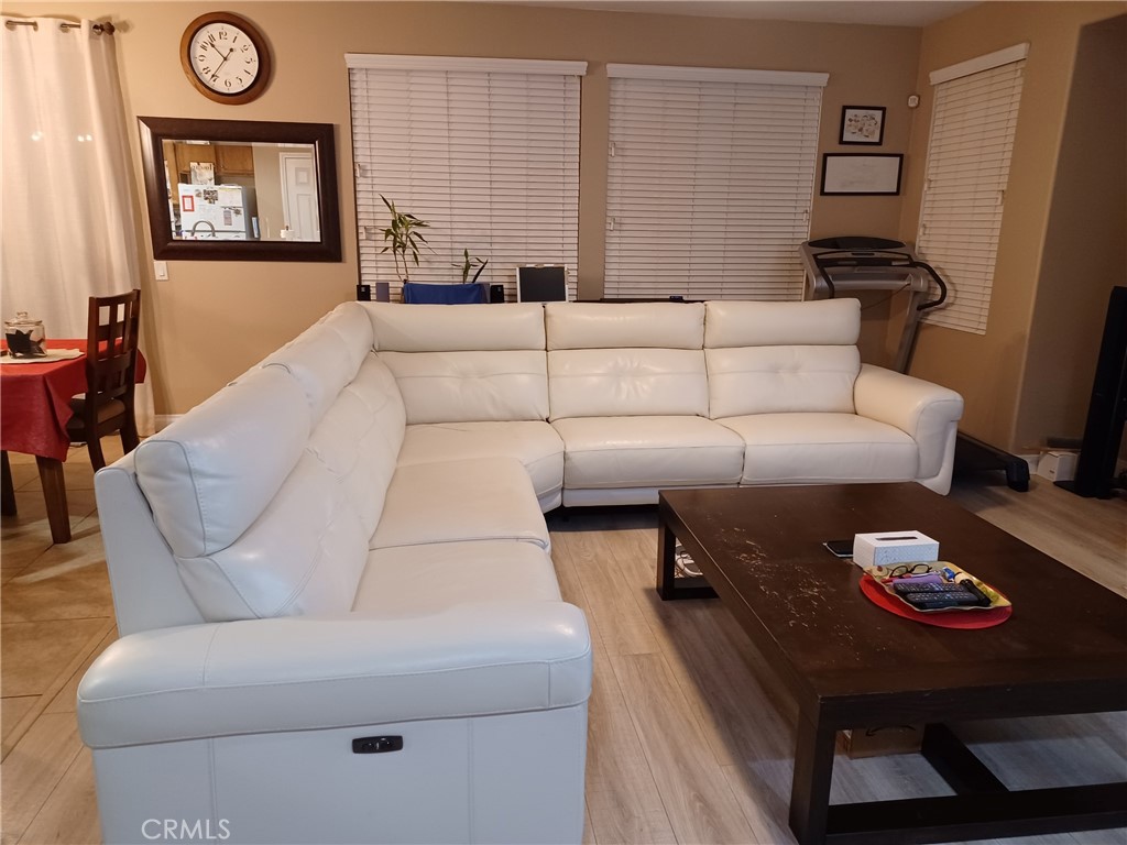 33577 Cedar Creek Property Photo 4
