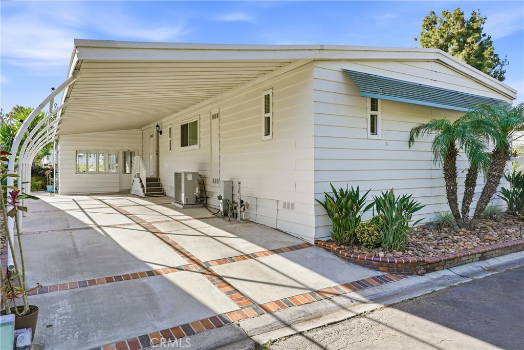 24001 Muirlands Boulevard 64 Property Photo 22