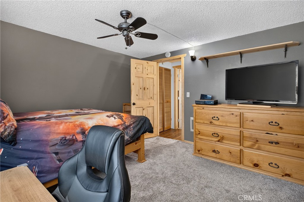25151 Wrightwood Property Photo 16