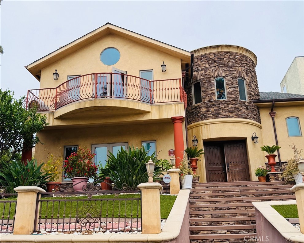 116 Termino Property Photo 1