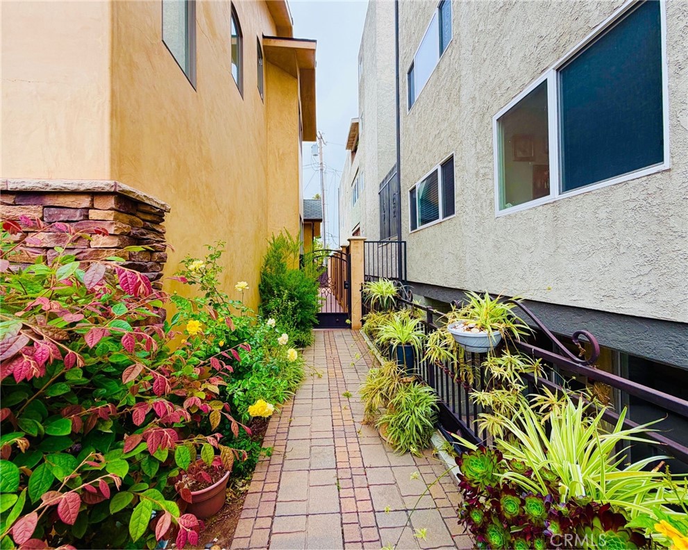 116 Termino Property Photo 9