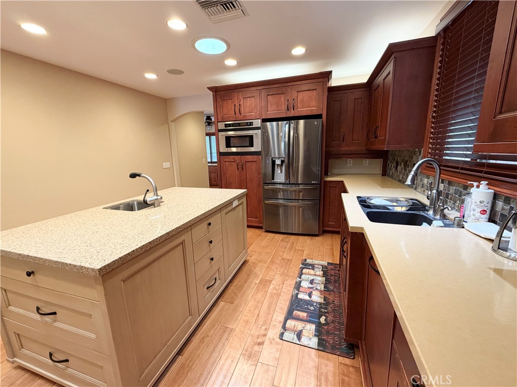 116 Termino Property Photo 22
