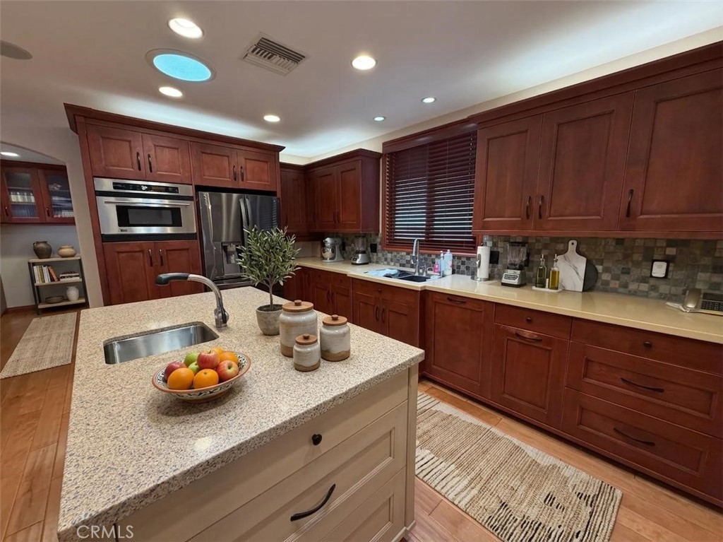 116 Termino Property Photo 25