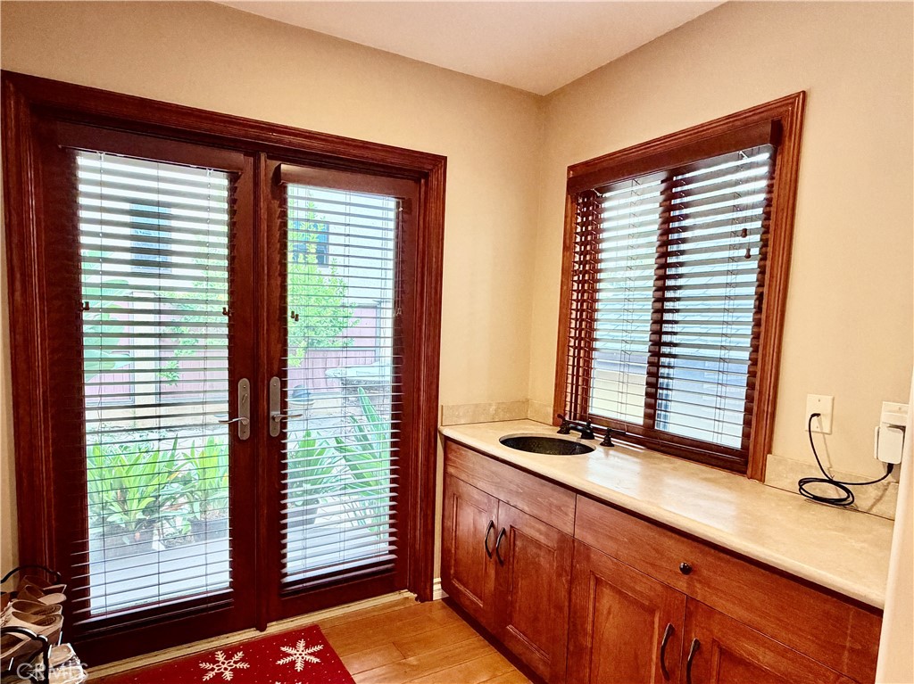 116 Termino Property Photo 29