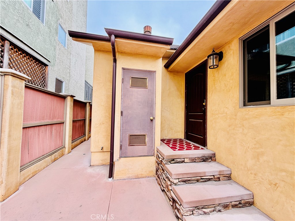 116 Termino Property Photo 32