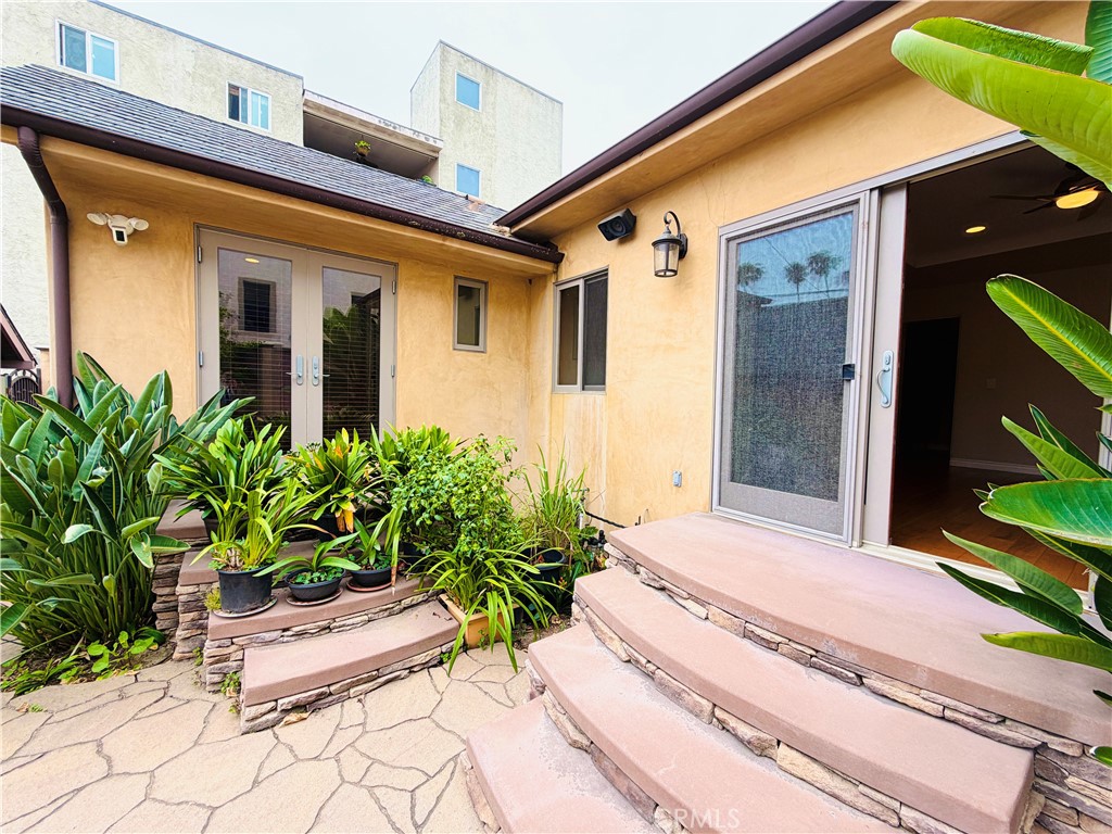 116 Termino Property Photo 35