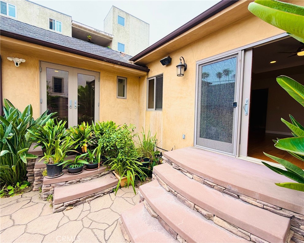 116 Termino Property Photo 43