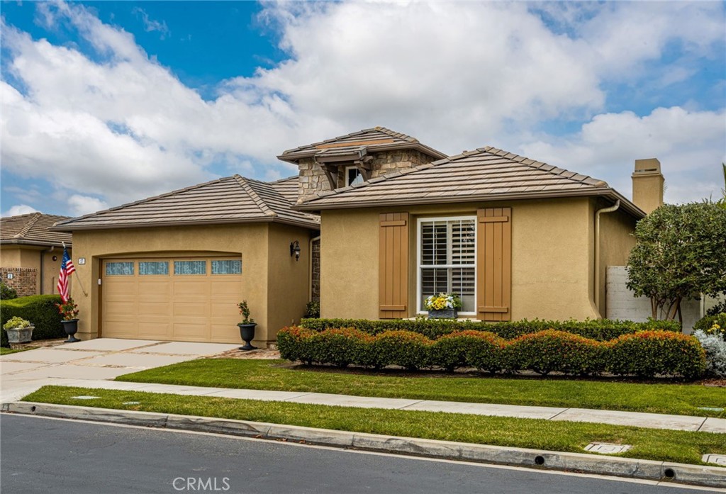 17 Corte Rivera Property Photo 1