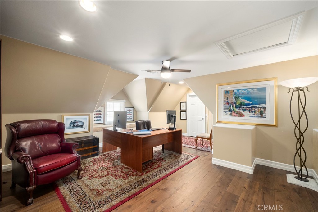 22187 Westcliff Property Photo 17