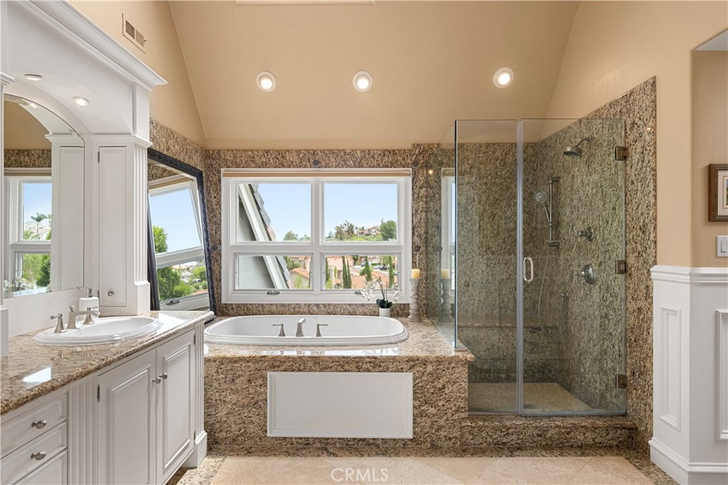 22187 Westcliff Property Photo 25