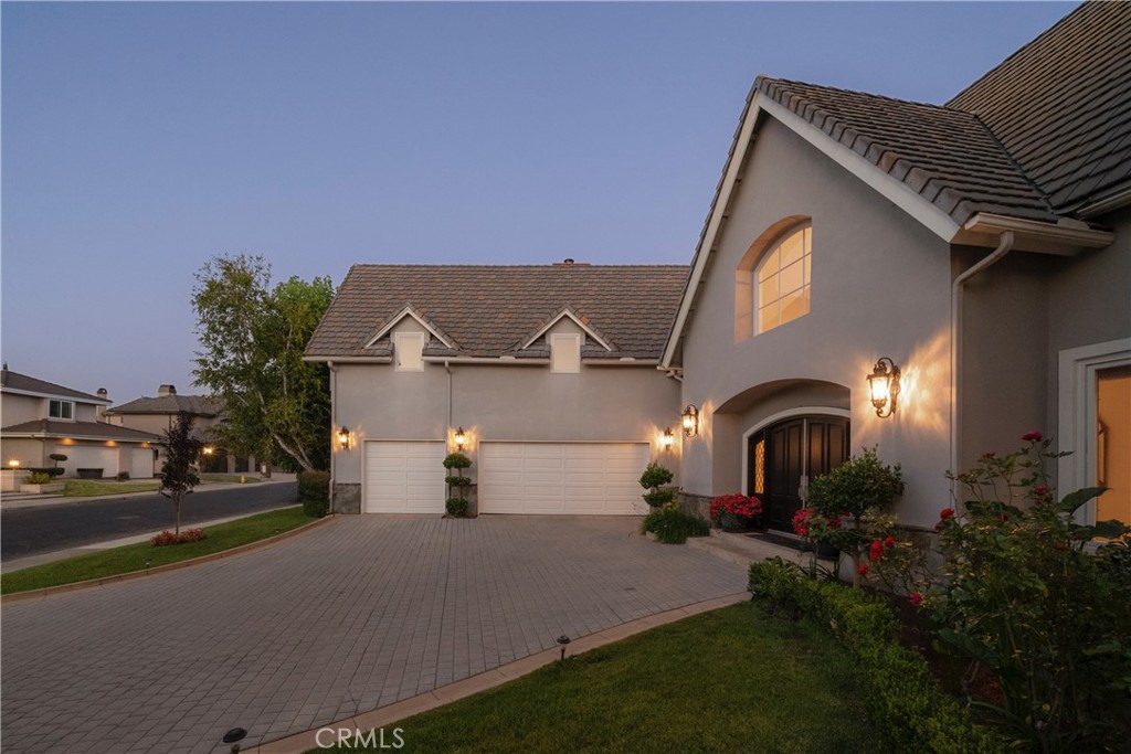 22187 Westcliff Property Photo 35
