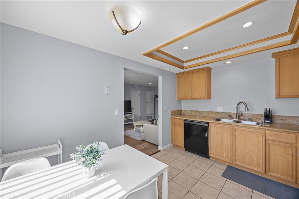 1554 Border B Property Photo 12